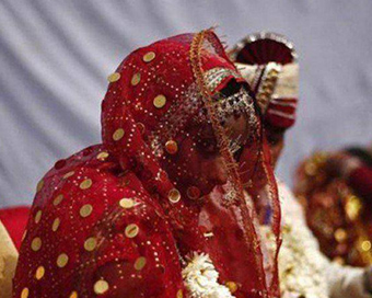 UP: Groom goes missing, bride marries one of the baraatis