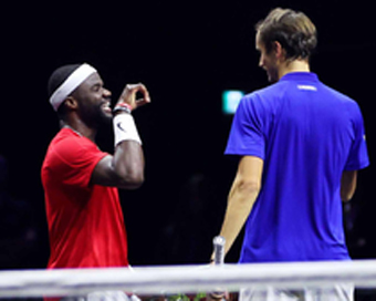 Laver Cup Tiafoe upsets Medvedev, Alcaraz pulls Team Europe level with Team World