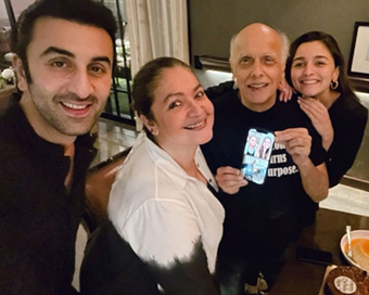 Alia Bhatt celebrates dad Mahesh Bhatt